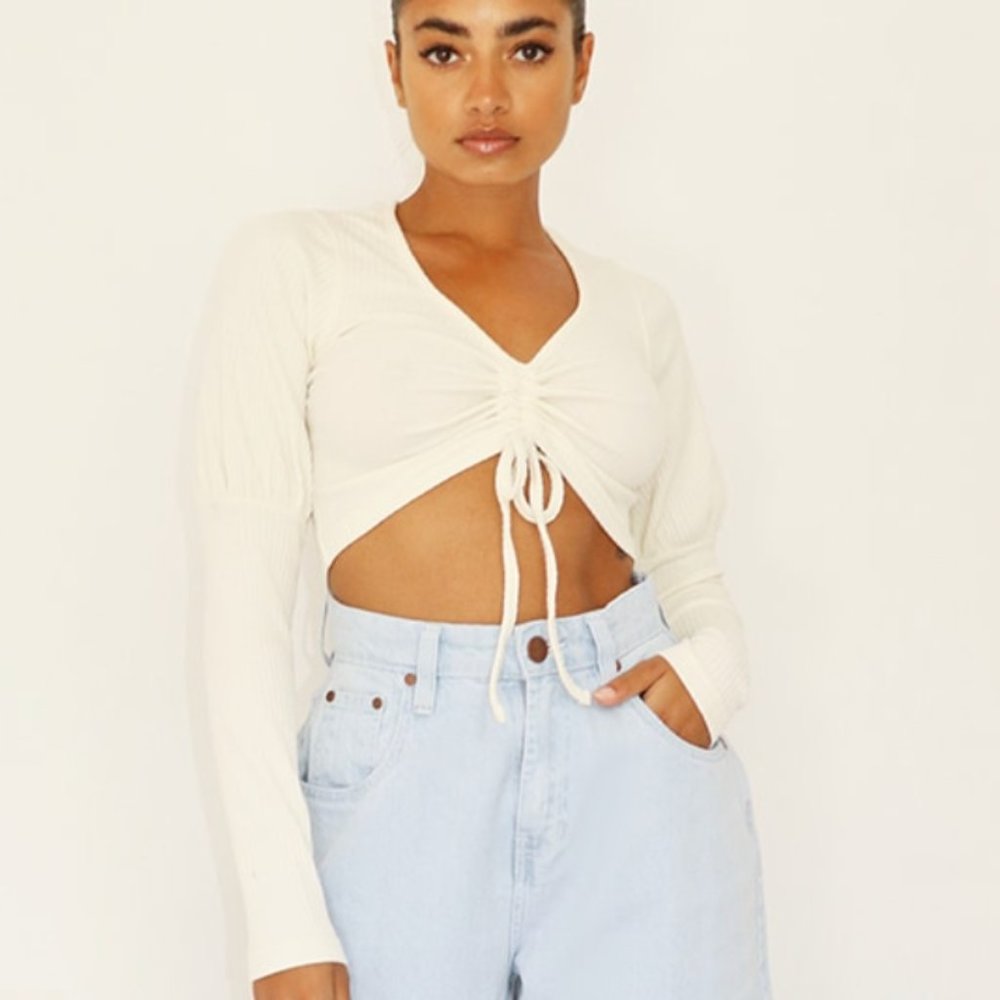 PLT CREAM RUCHED FRONT RIBBED CROP TOP